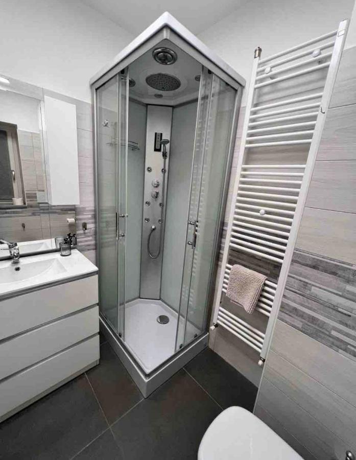Pregevole Duplex A 1 Minuto Dalla Metro Apartman Collegno Kültér fotó